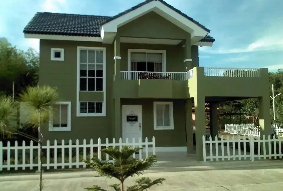 Emerald-Camella Riverdale